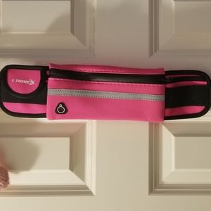 Waist pack new w/o tag (essentials holder)